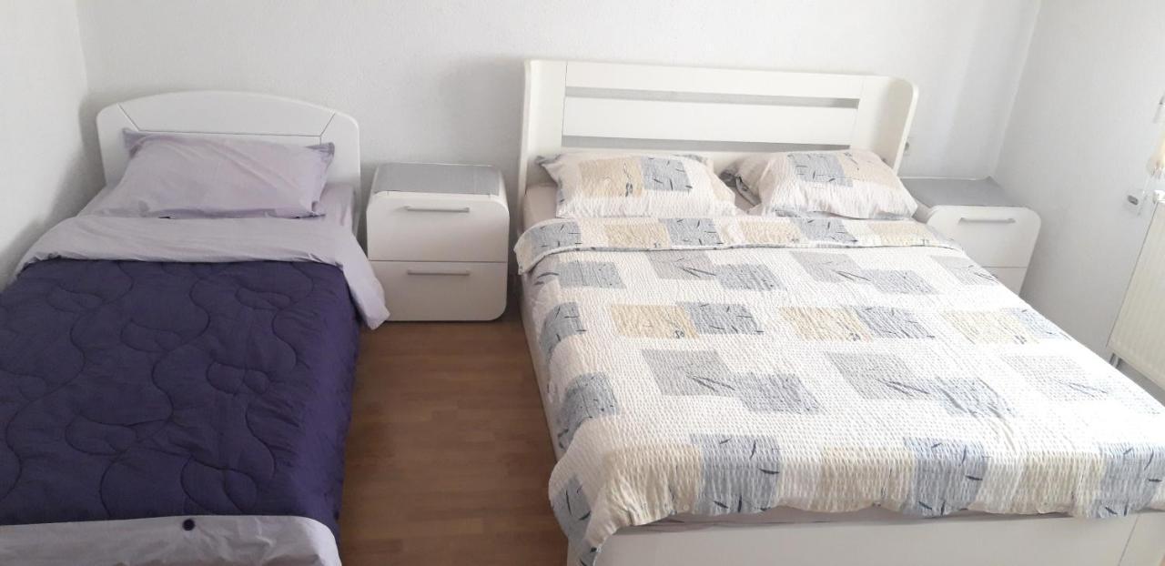 Apartments Holiday Вране Экстерьер фото